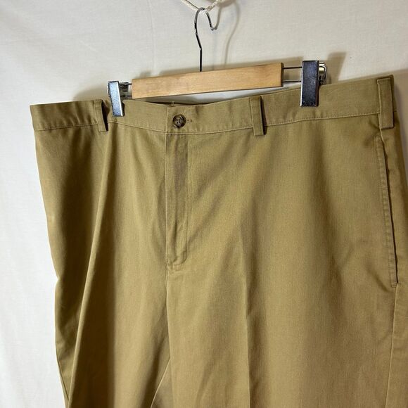L.L. Bean NWT Flat Front Straight Leg Wrinkle-Resistant Chino Pants Size 44 X 36 - Picture 4 of 14